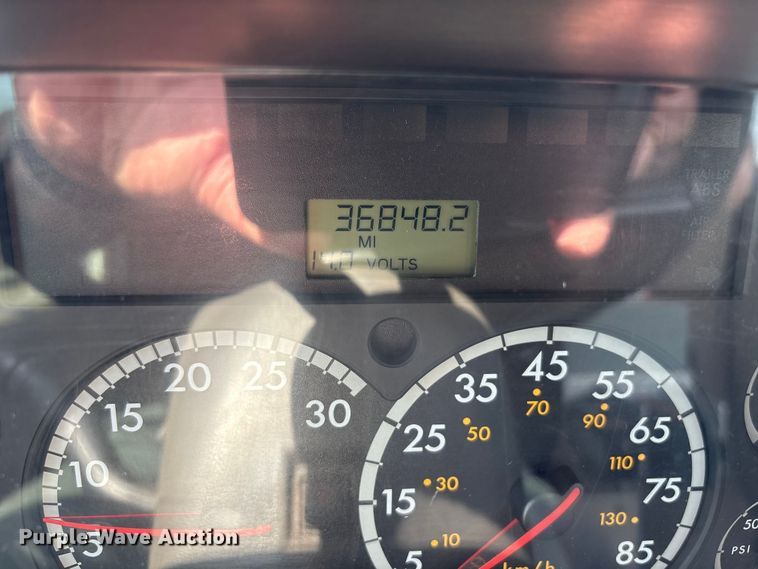 image for item NK9052 2008 Sterling L8500 sewer jetter truck