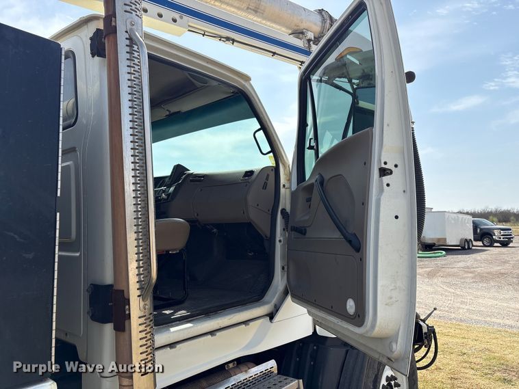 image for item NK9052 2008 Sterling L8500 sewer jetter truck