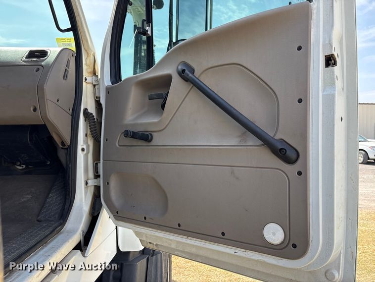 image for item NK9052 2008 Sterling L8500 sewer jetter truck