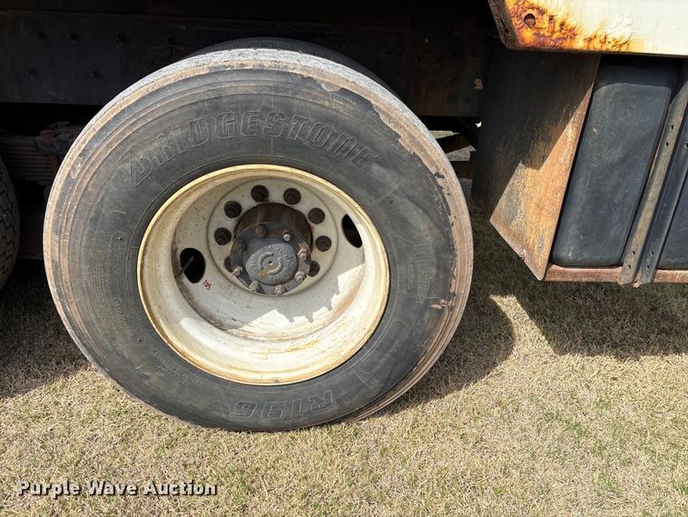 image for item NK9052 2008 Sterling L8500 sewer jetter truck