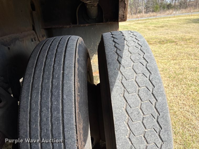 image for item NK9052 2008 Sterling L8500 sewer jetter truck