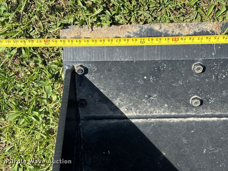 image for item NK9068 Rockland GPX2 wheel loader bucket