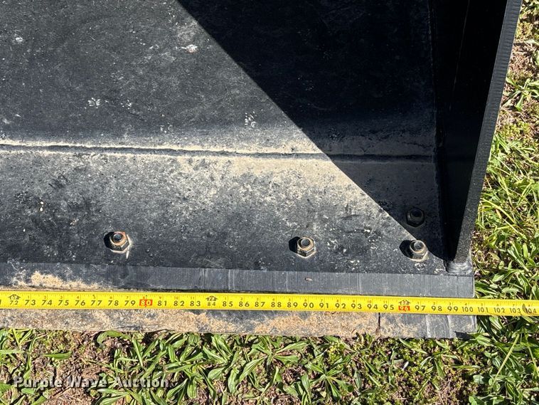 image for item NK9069 Rockland GPX2 wheel loader bucket