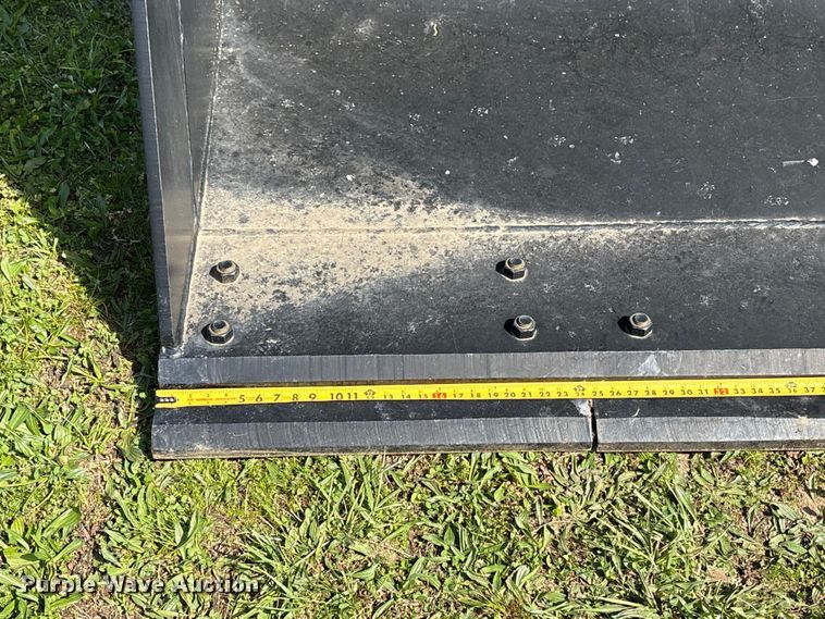 image for item NK9070 Rockland GPX2 wheel loader bucket