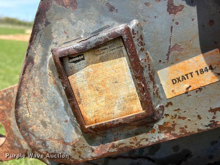 image for item NK9072 2018 Doosan DX140LCR-5 excavator