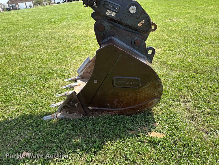 image for item NK9072 2018 Doosan DX140LCR-5 excavator