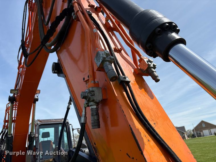 image for item NK9072 2018 Doosan DX140LCR-5 excavator