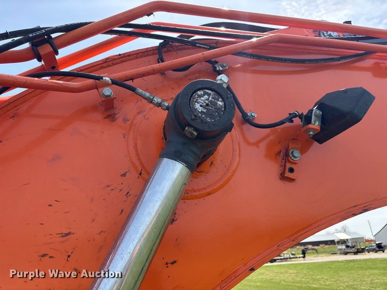 image for item NK9072 2018 Doosan DX140LCR-5 excavator