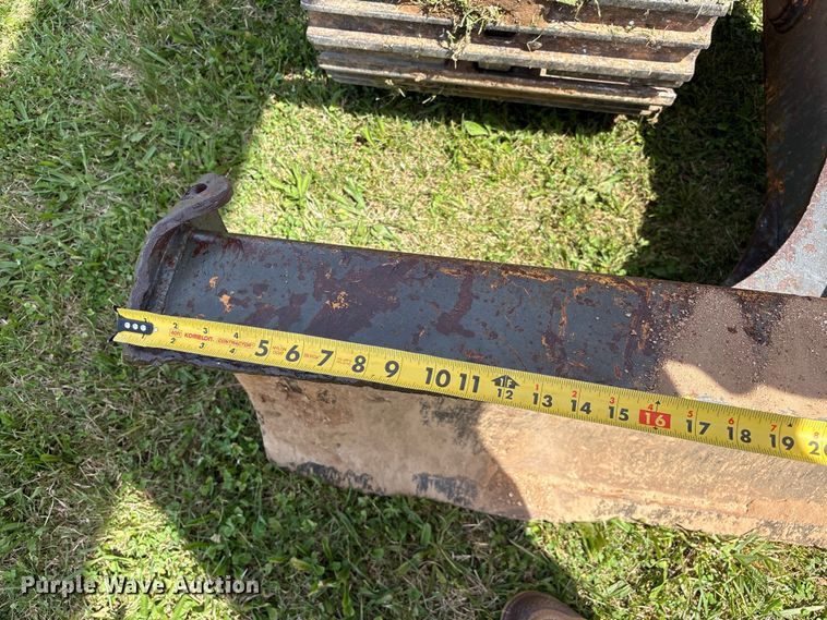 image for item NK9072 2018 Doosan DX140LCR-5 excavator