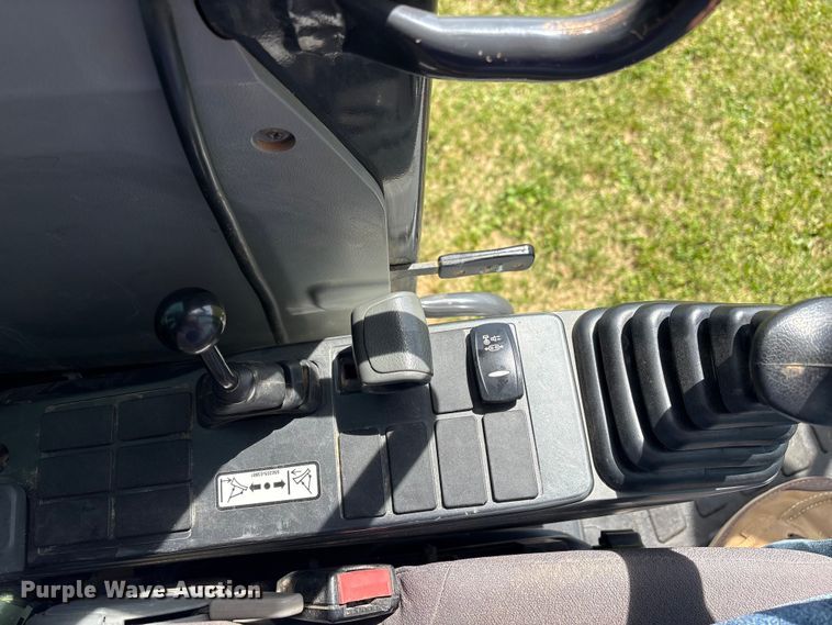 image for item NK9072 2018 Doosan DX140LCR-5 excavator