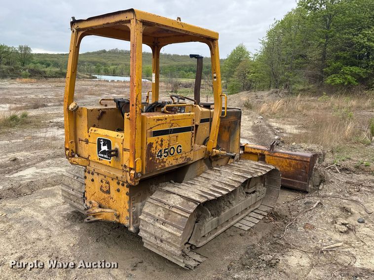 image for item NK9151 1988 John Deere 450G dozer