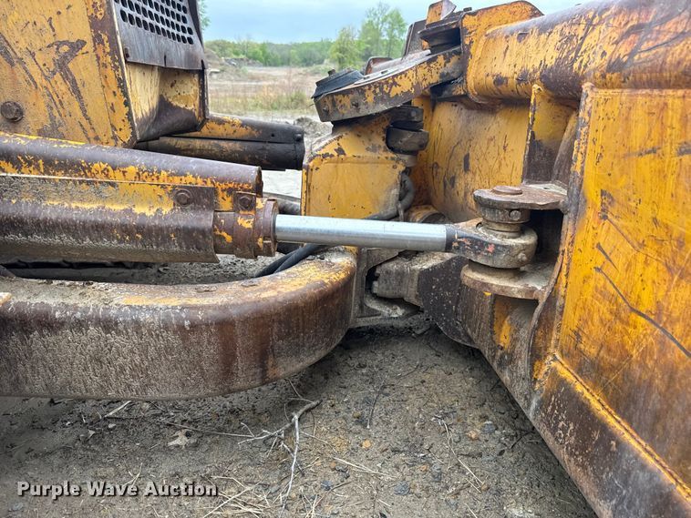image for item NK9151 1988 John Deere 450G dozer