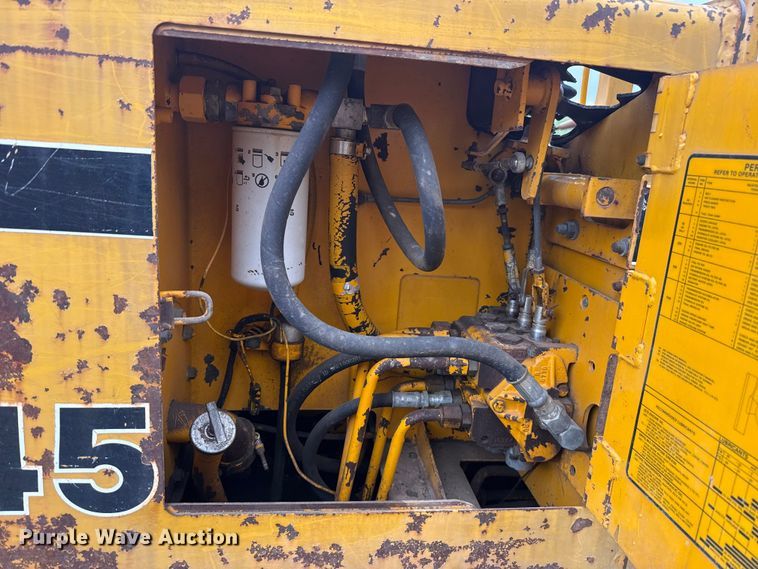 image for item NK9151 1988 John Deere 450G dozer