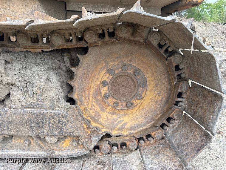 image for item NK9151 1988 John Deere 450G dozer