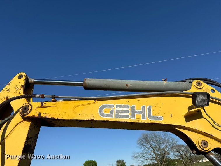 image for item NK9159 2005 Gehl 503Z mini excavator