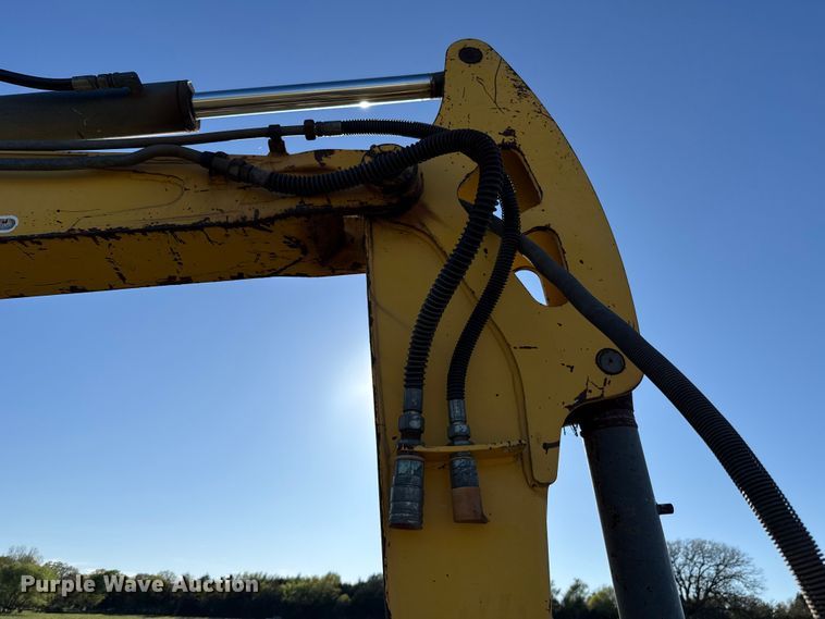 image for item NK9159 2005 Gehl 503Z mini excavator
