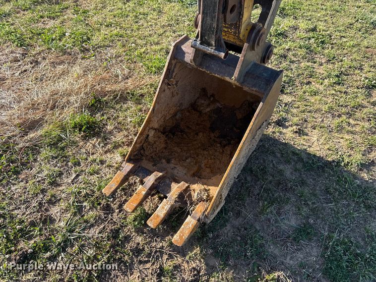image for item NK9159 2005 Gehl 503Z mini excavator
