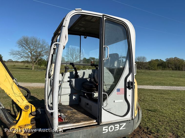 image for item NK9159 2005 Gehl 503Z mini excavator