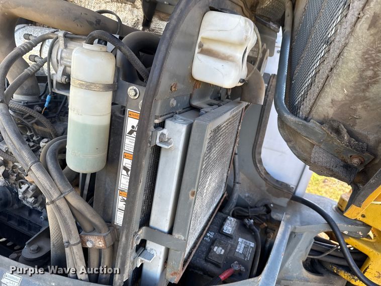 image for item NK9159 2005 Gehl 503Z mini excavator