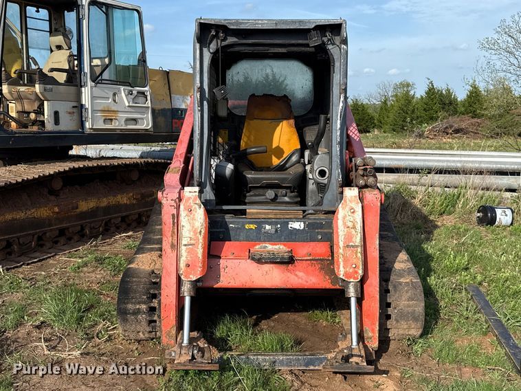 image for item NK9198 2014 Kubota SVL90-2 skid steer loader