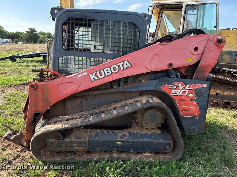 image for item NK9198 2014 Kubota SVL90-2 skid steer loader