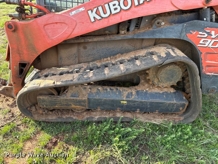 image for item NK9198 2014 Kubota SVL90-2 skid steer loader