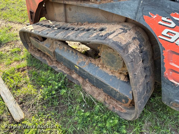 image for item NK9198 2014 Kubota SVL90-2 skid steer loader