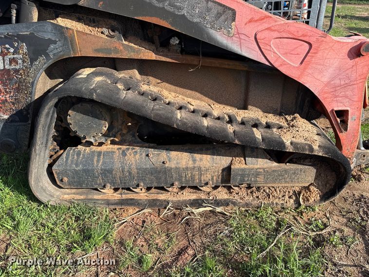 image for item NK9198 2014 Kubota SVL90-2 skid steer loader