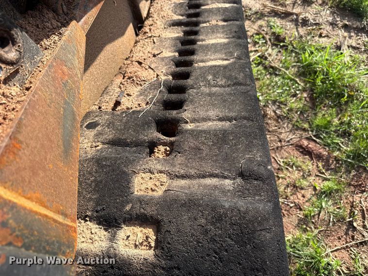 image for item NK9198 2014 Kubota SVL90-2 skid steer loader