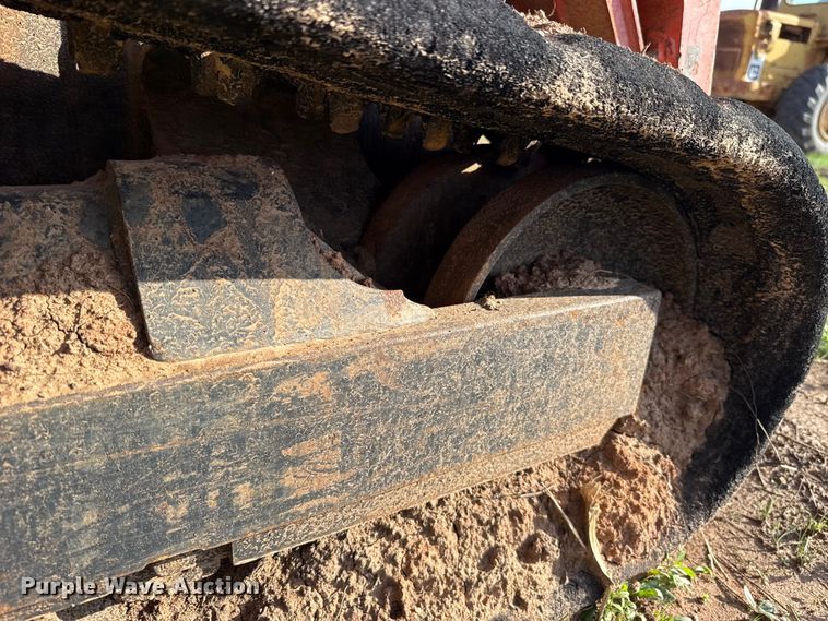image for item NK9198 2014 Kubota SVL90-2 skid steer loader