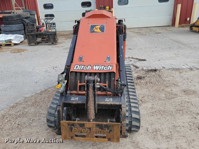 image for item NK9976 2018 Ditch Witch SK800 compact utility loader