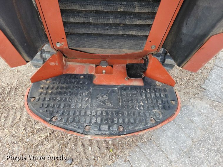 image for item NK9976 2018 Ditch Witch SK800 compact utility loader