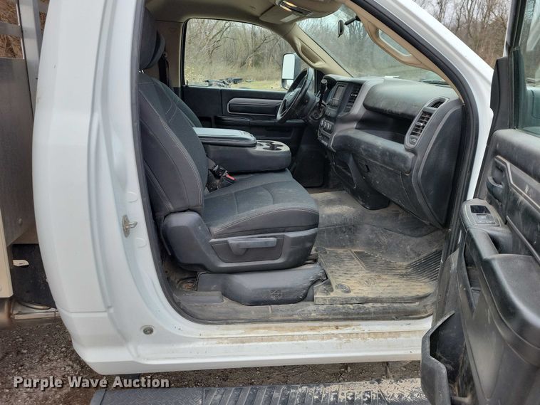 image for item NK9988 2020 RAM 3500 flatbed pickup truck