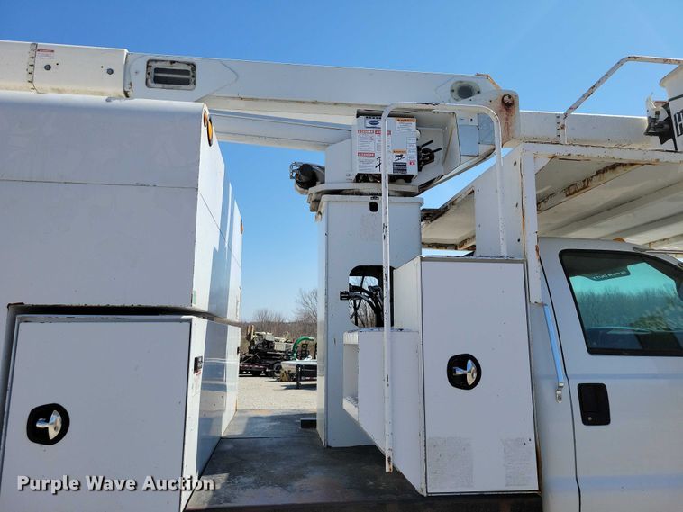 image for item NK9991 2010 Ford F750 Super Duty bucket truck