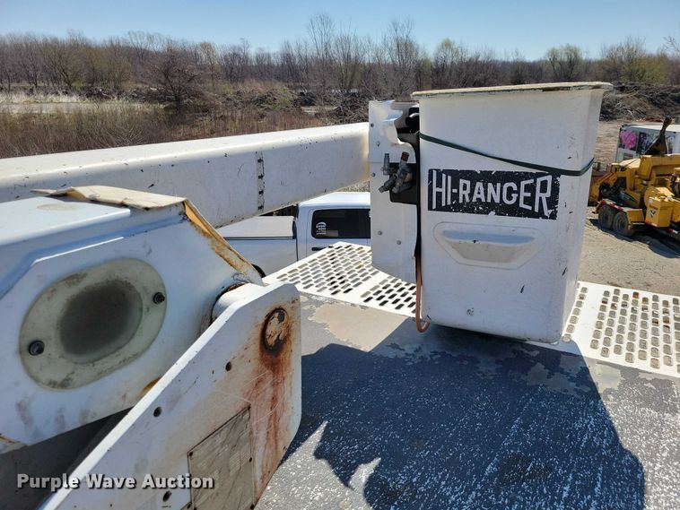 image for item NK9991 2010 Ford F750 Super Duty bucket truck