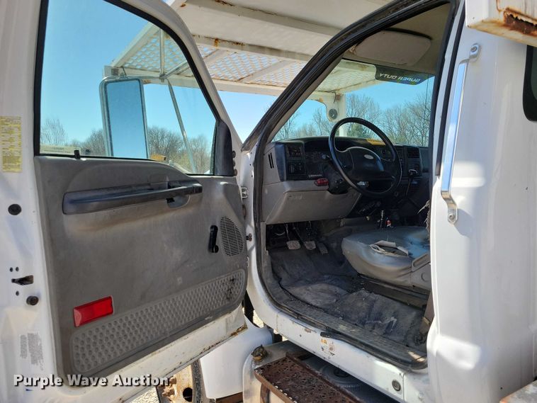 image for item NK9991 2010 Ford F750 Super Duty bucket truck