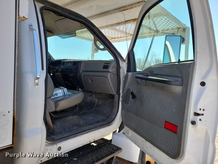 image for item NK9991 2010 Ford F750 Super Duty bucket truck