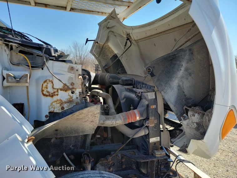 image for item NK9991 2010 Ford F750 Super Duty bucket truck