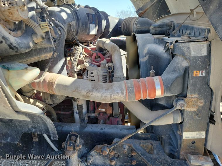 image for item NK9991 2010 Ford F750 Super Duty bucket truck