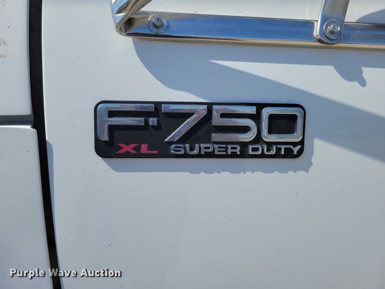 image for item NK9991 2010 Ford F750 Super Duty bucket truck