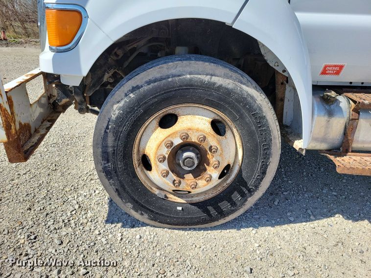 image for item NK9991 2010 Ford F750 Super Duty bucket truck