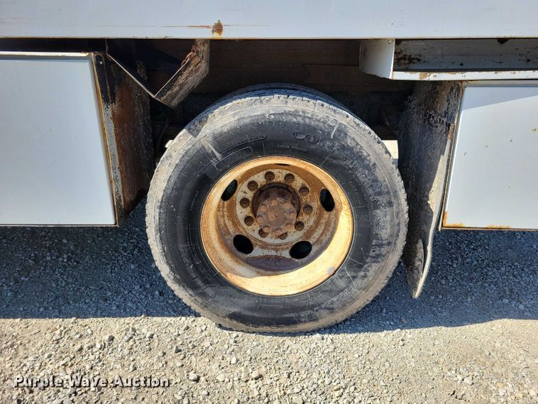 image for item NK9991 2010 Ford F750 Super Duty bucket truck
