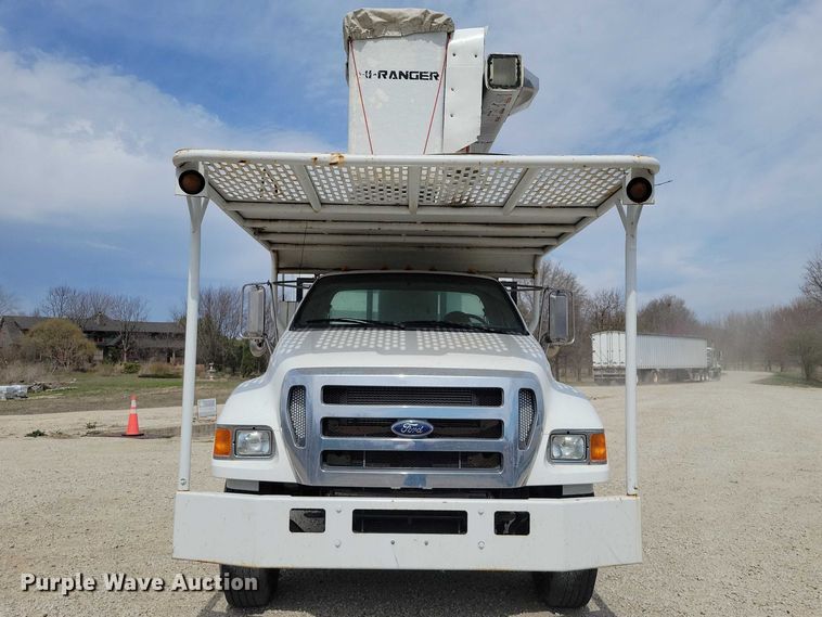 image for item NK9995 2007 Ford F750 Super Duty bucket truck