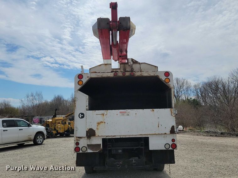 image for item NK9995 2007 Ford F750 Super Duty bucket truck