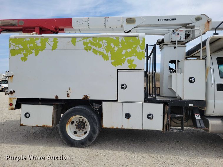 image for item NK9995 2007 Ford F750 Super Duty bucket truck