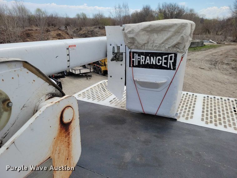 image for item NK9995 2007 Ford F750 Super Duty bucket truck