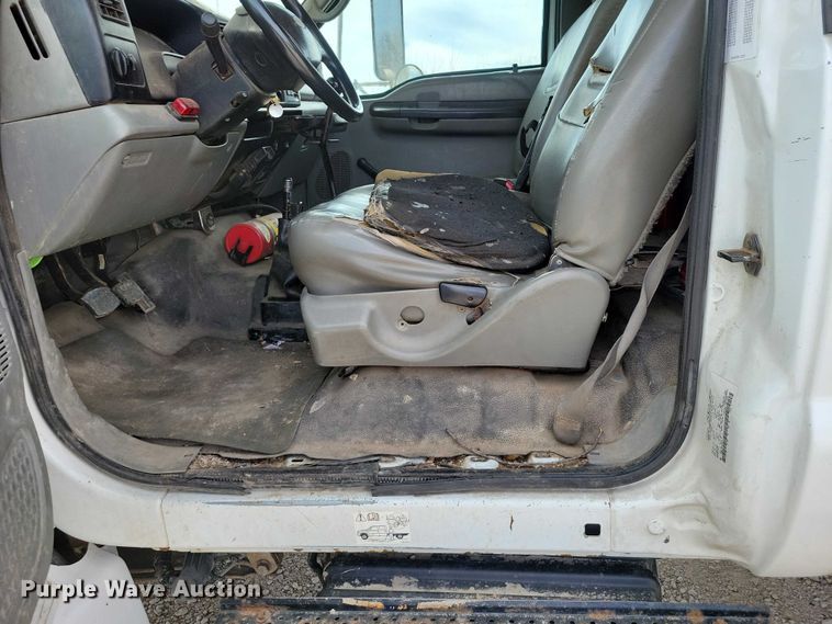 image for item NK9995 2007 Ford F750 Super Duty bucket truck