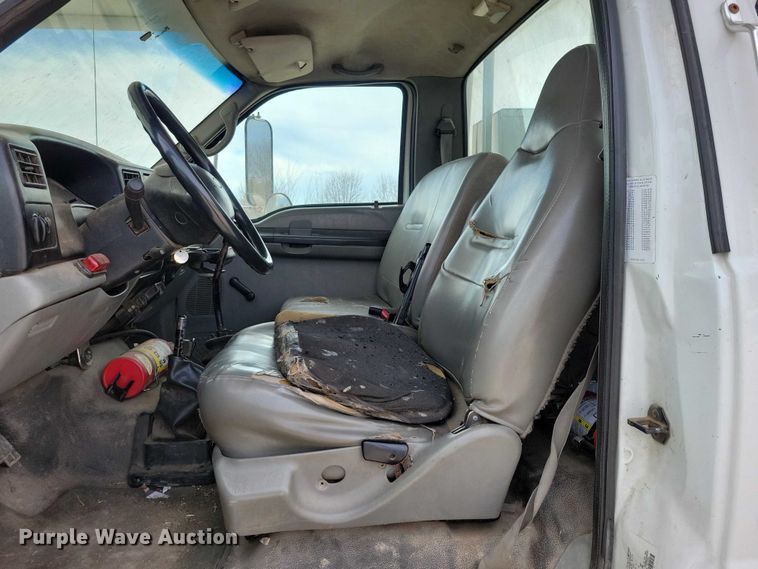 image for item NK9995 2007 Ford F750 Super Duty bucket truck
