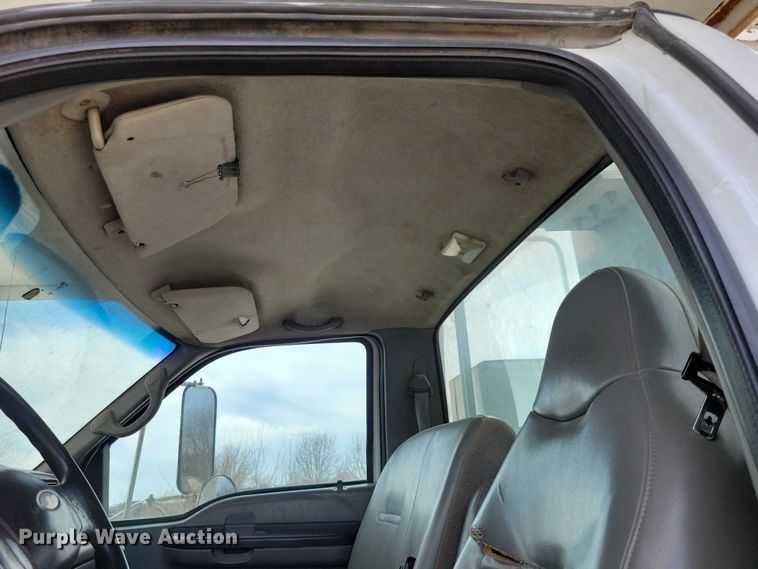 image for item NK9995 2007 Ford F750 Super Duty bucket truck