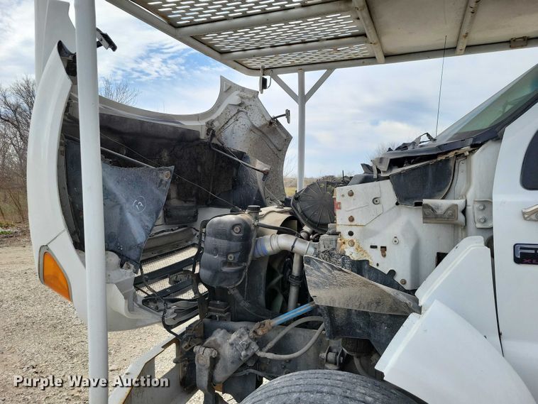image for item NK9995 2007 Ford F750 Super Duty bucket truck